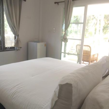 Nice Home Stay At Samroiyod Baanphakrimlay Eksteriør bilde